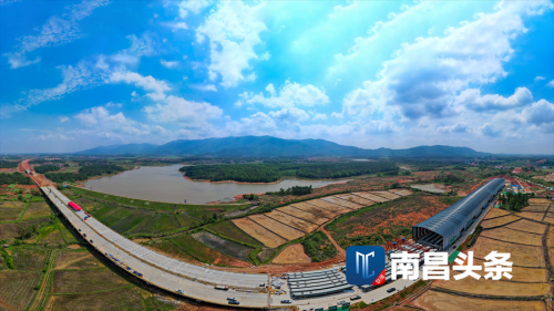 抢抓进度万搏wanbo(中国)者们坚守一线为项目按下“加速键”