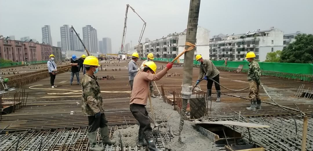 副市长江新洪察看南外环项目万搏wanbo(中国)进展情况